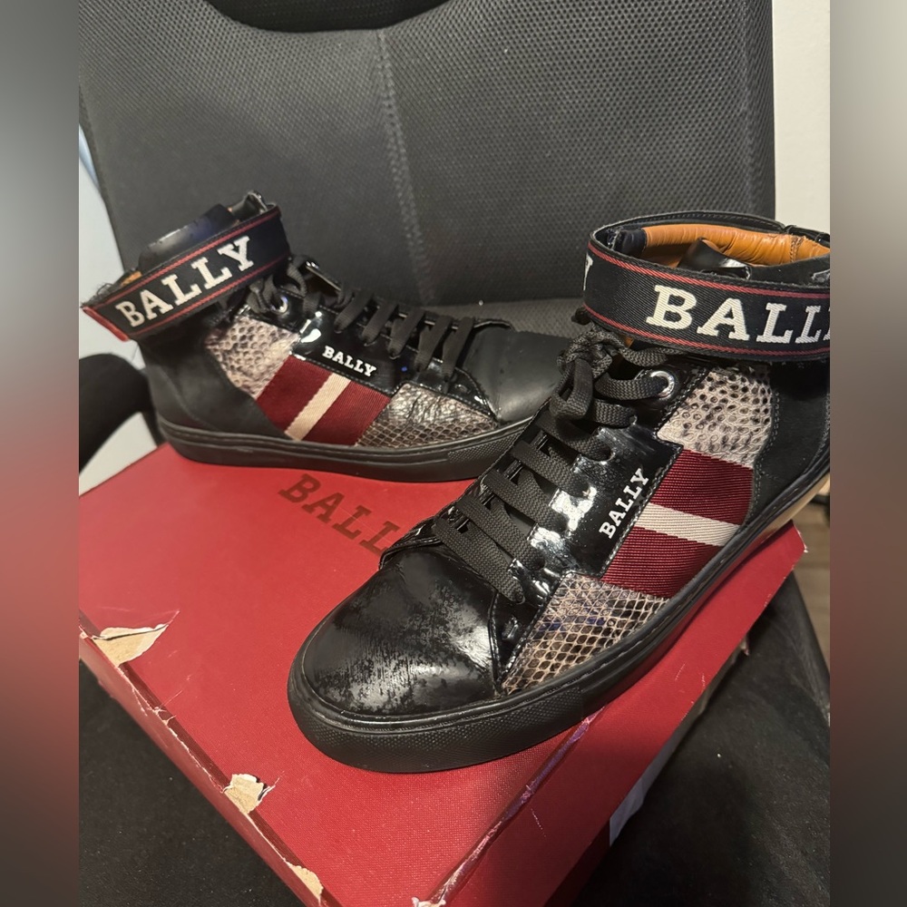 Black size 11 bally shoes snake skin